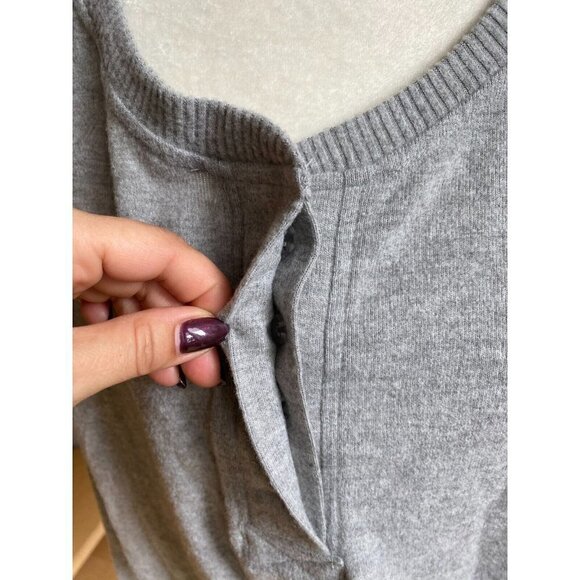 BP BNWOT women cropped stitch gray supersoft buttons sweater - Picture 2 of 6